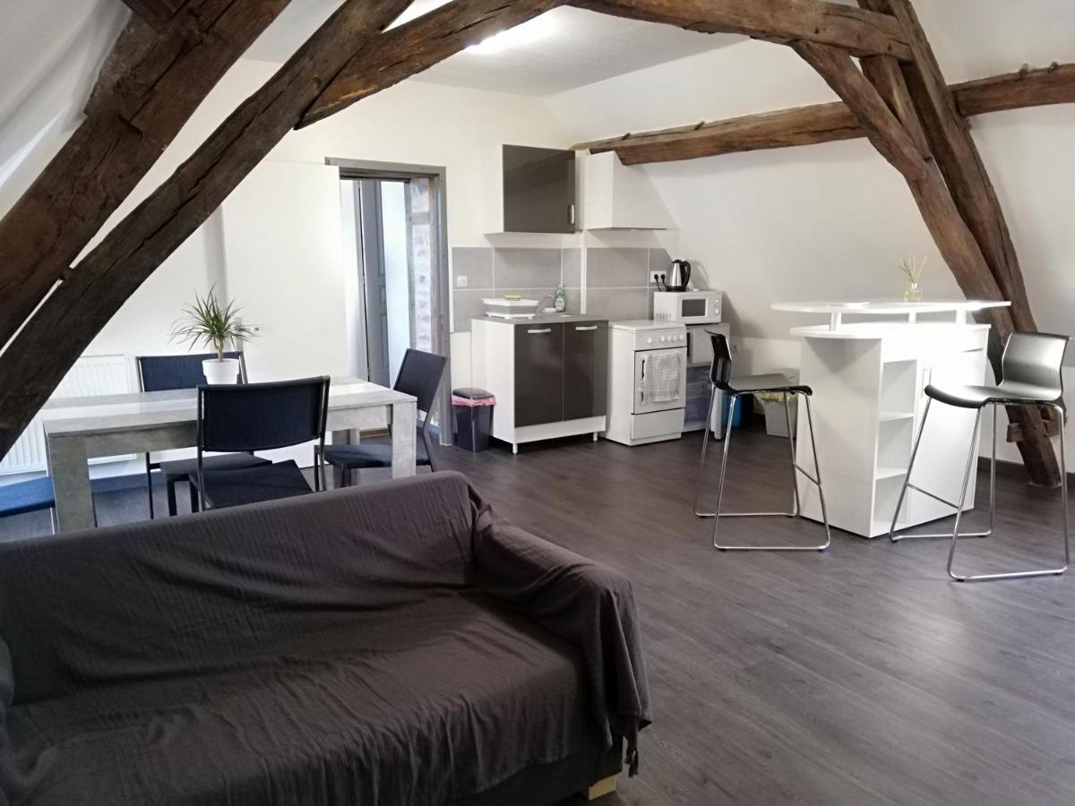 Appartement Au Pied Du Circuit De Magny-Cours Exterior foto